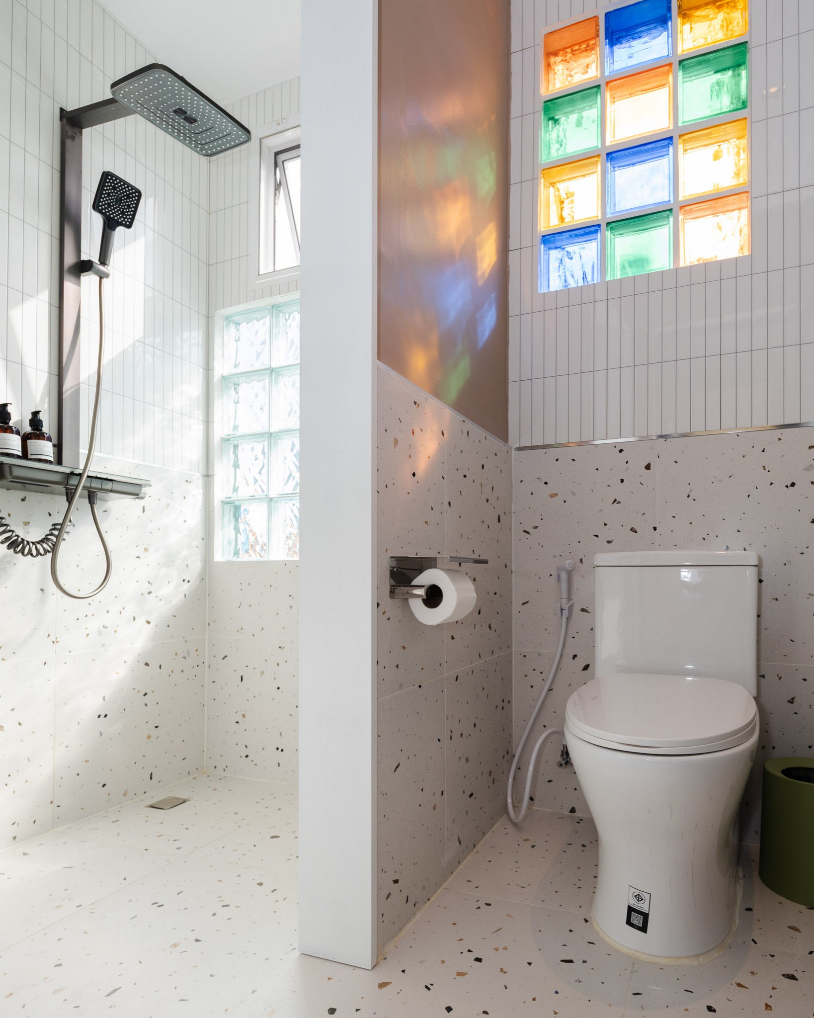 Laa Laa Deluxe King Bed Room