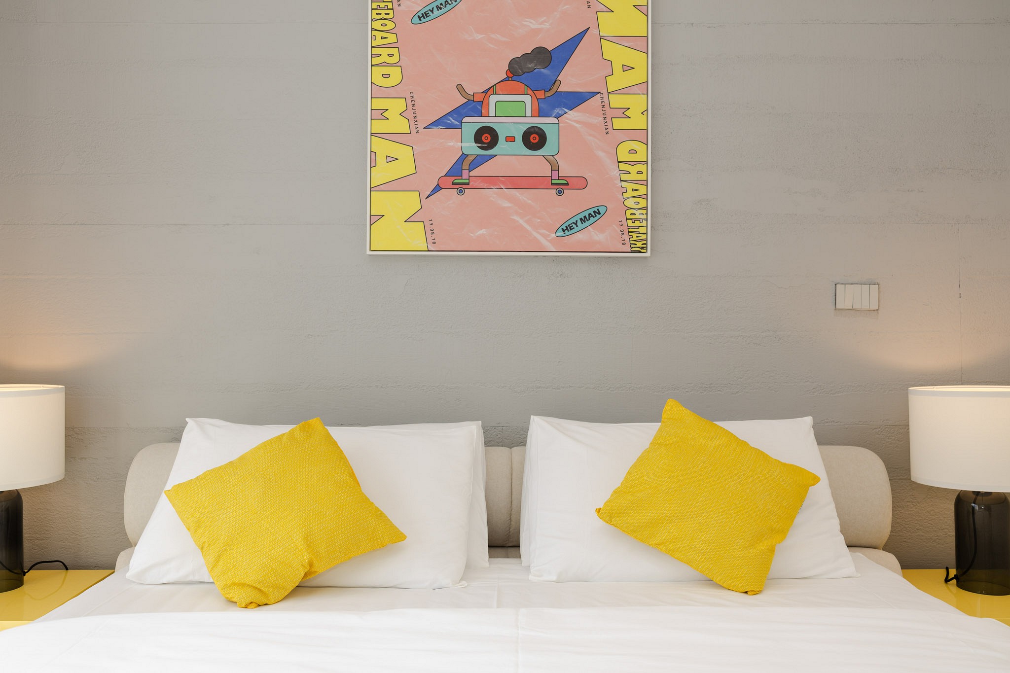 Laa Laa Deluxe King Bed Room