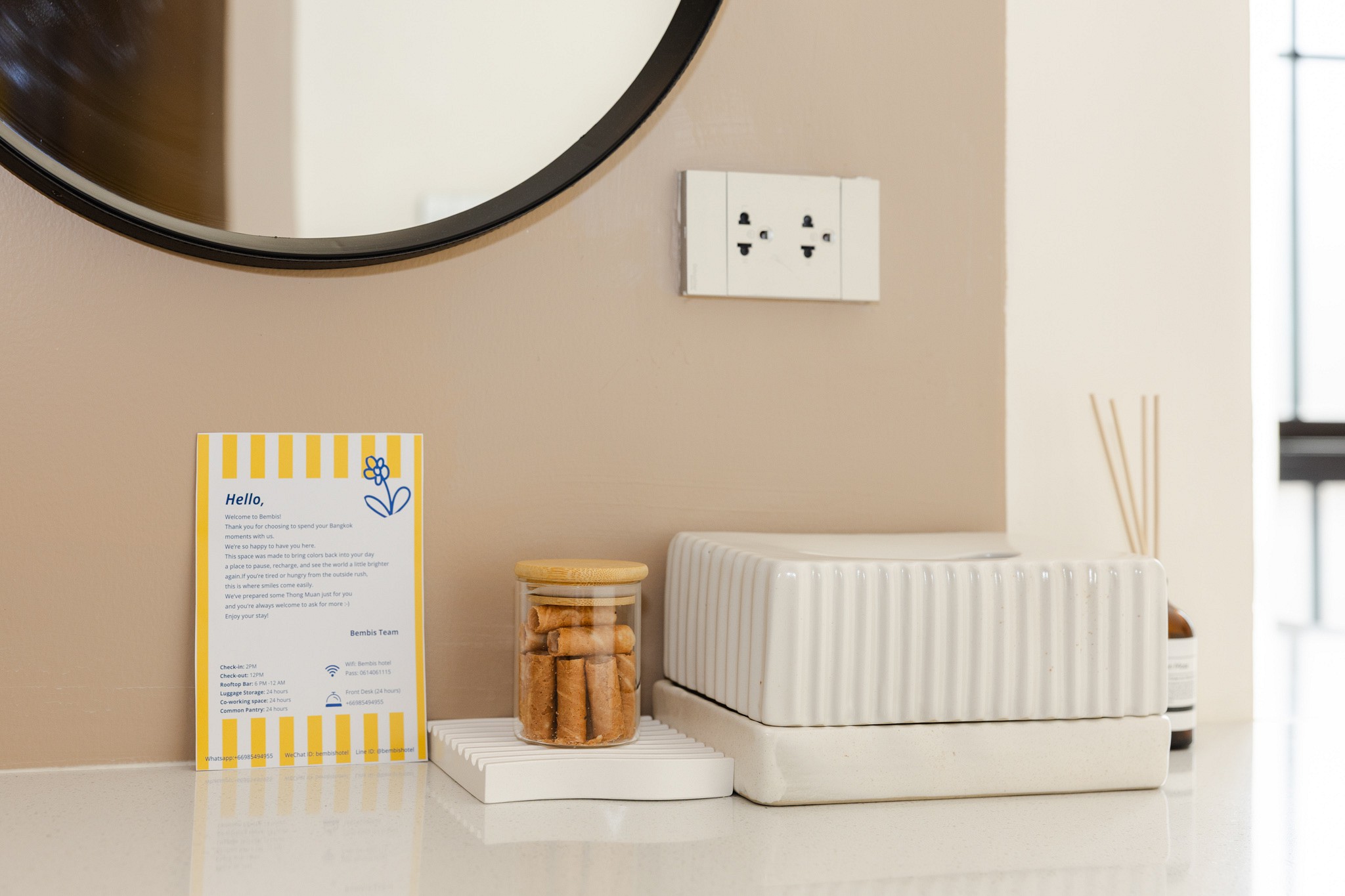 Laa Laa Deluxe King Bed Room