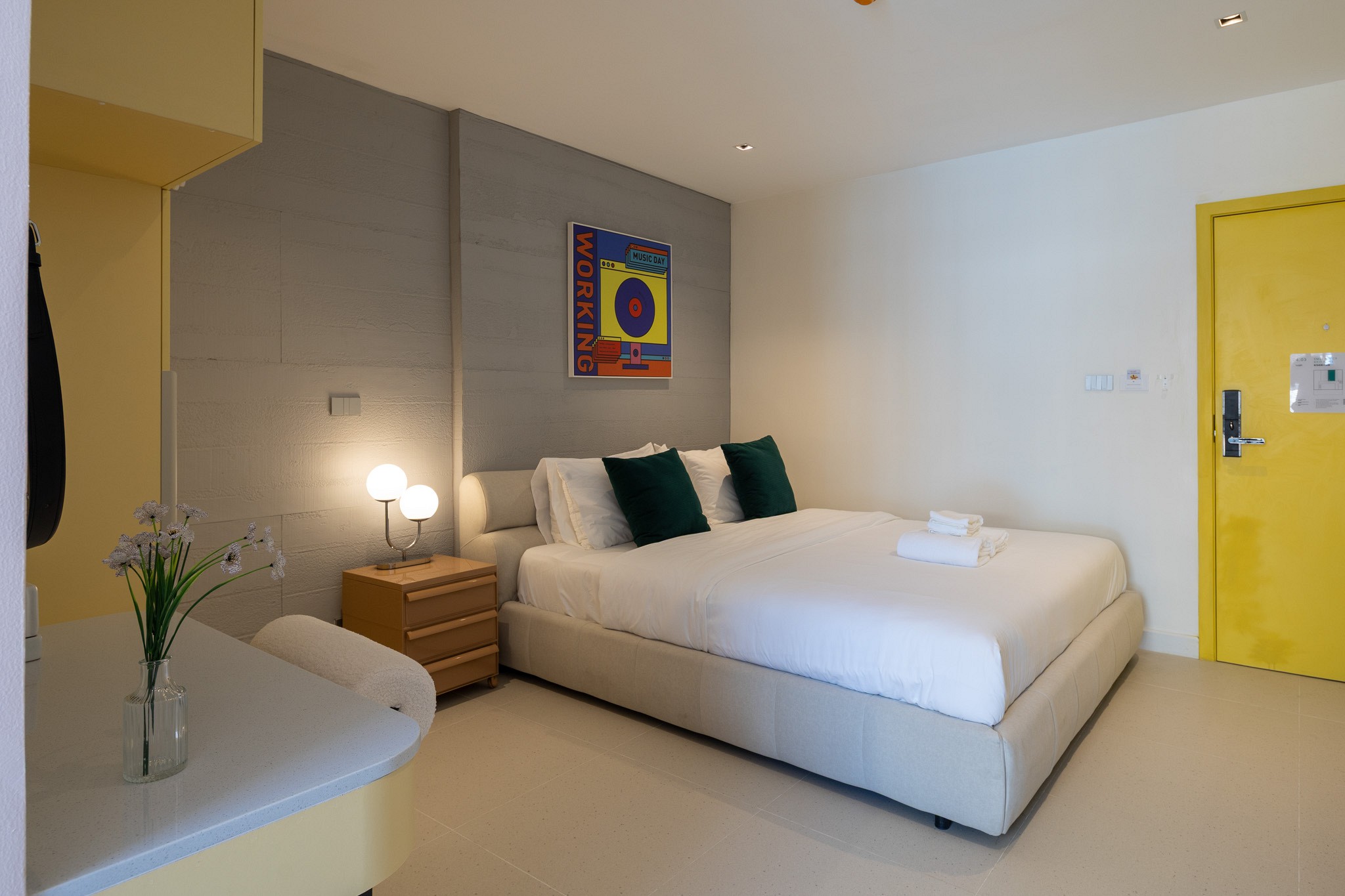 Po Executive King Bed Room