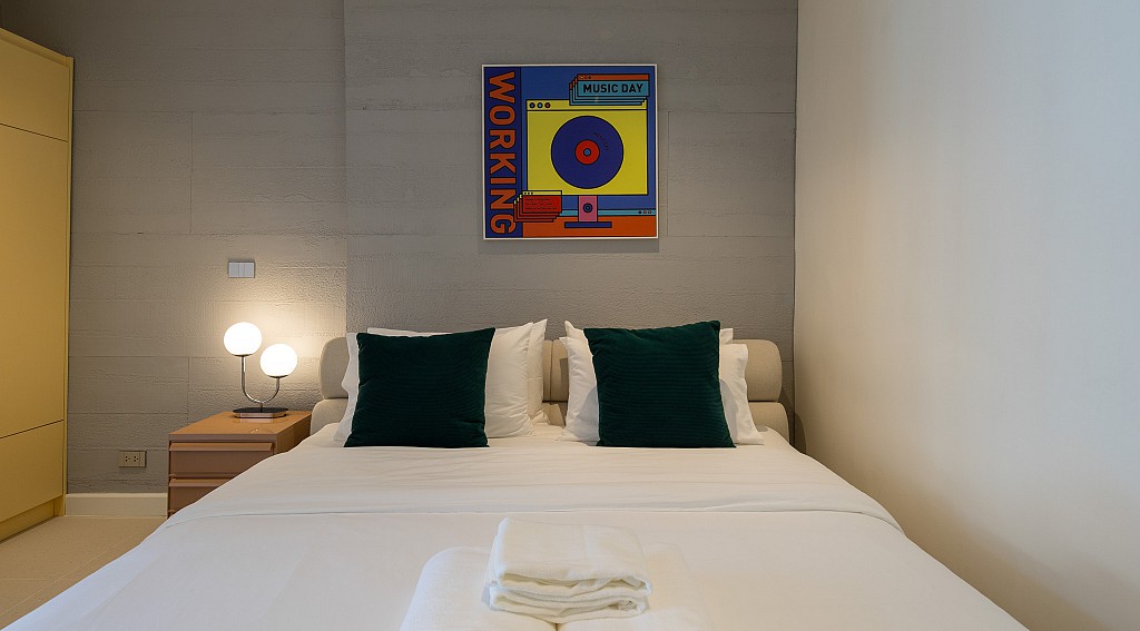 Po Executive King Bed Room