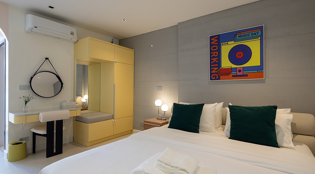 Po Executive King Bed Room