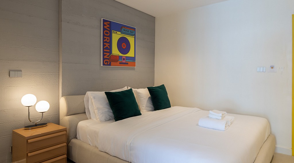 Po Executive King Bed Room