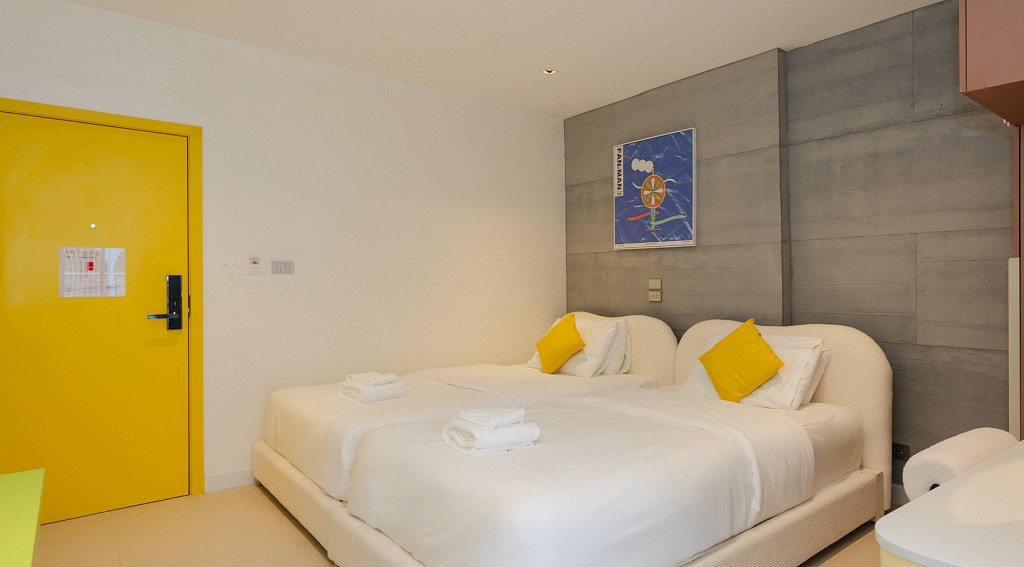 Po Executive Twin Beds Room