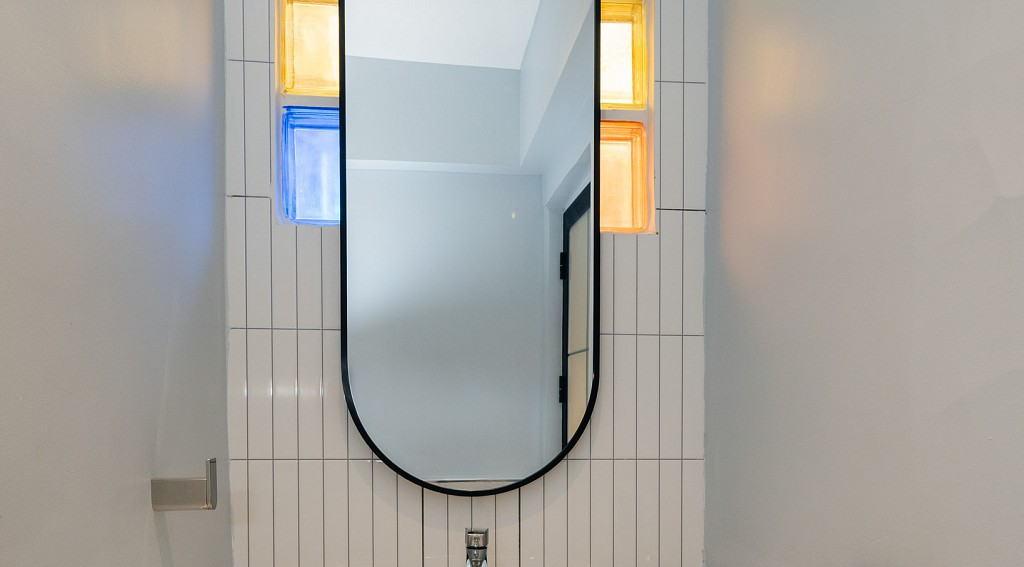 Po Executive Twin Beds Room