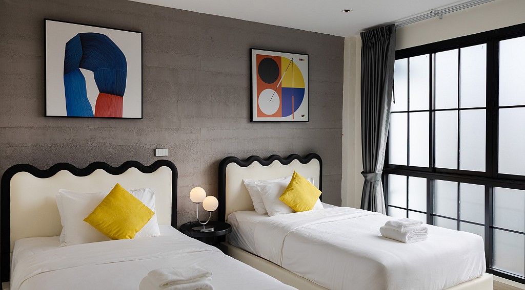 Laa Laa Deluxe Twin Beds Room