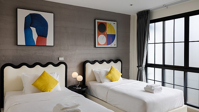 Laa Laa Deluxe Twin Beds Room