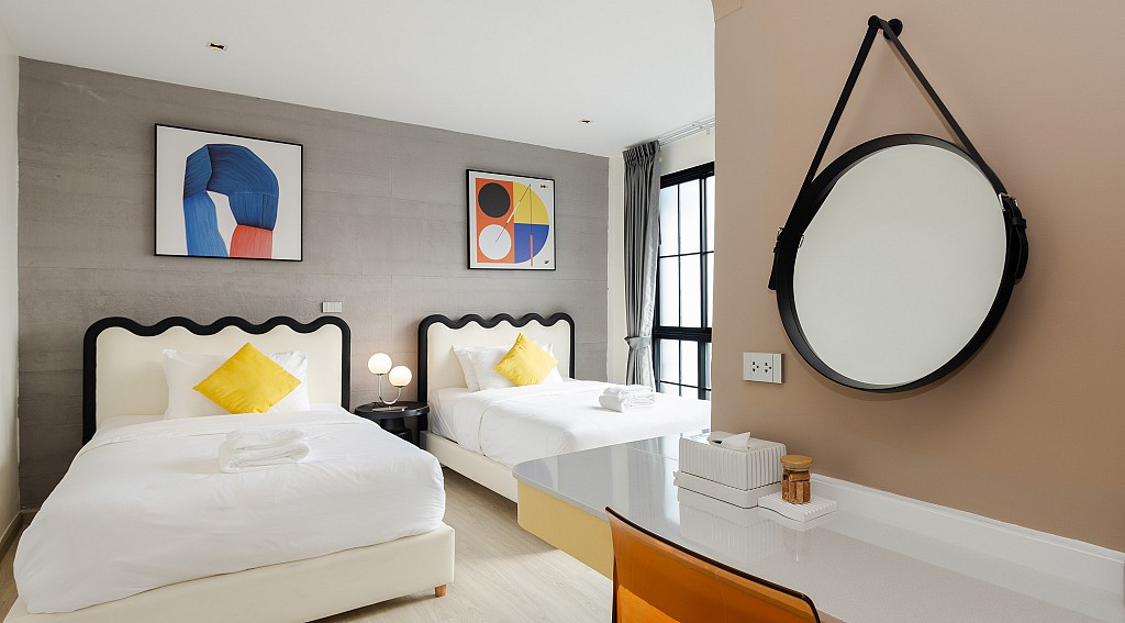 Laa Laa Deluxe Twin Beds Room