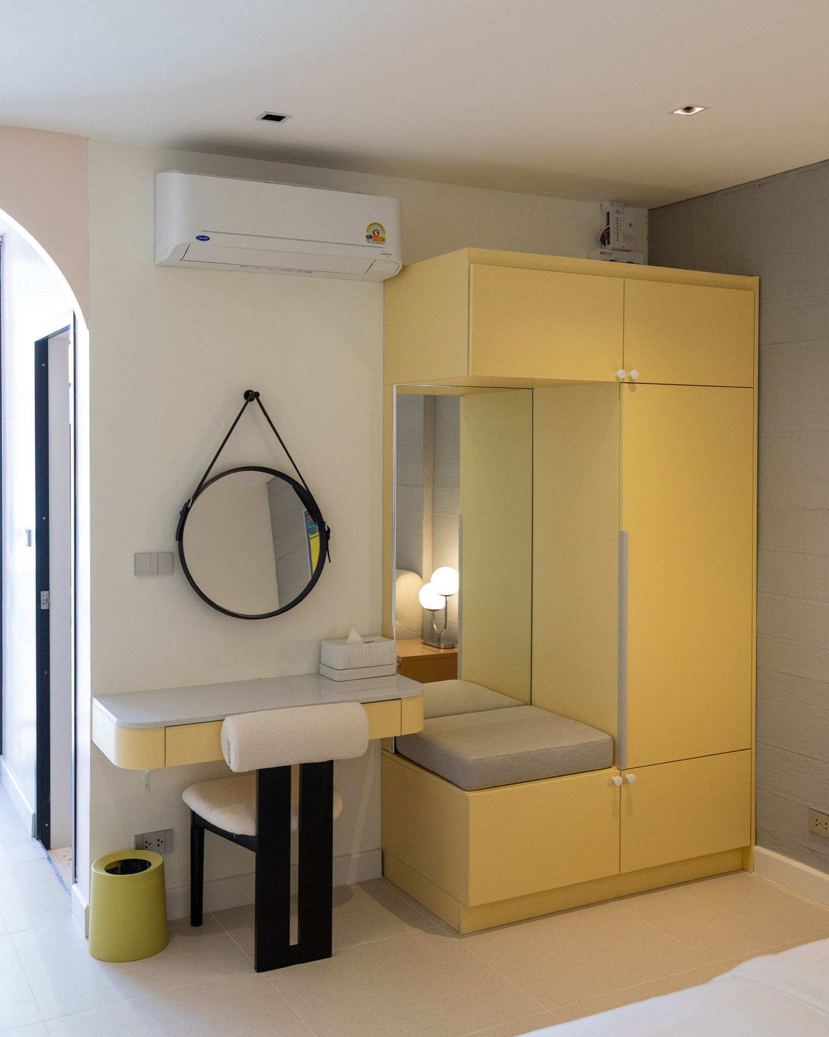 Po Executive King Bed Room