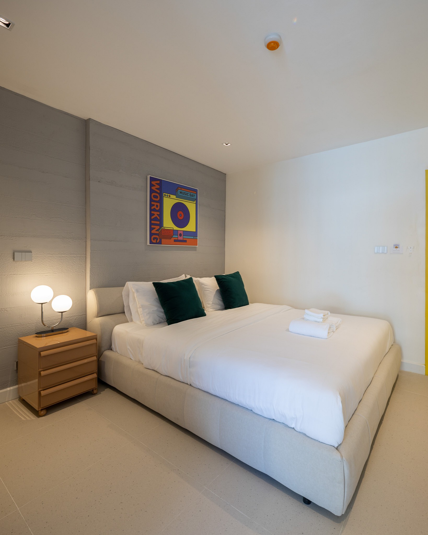 Po Executive King Bed Room