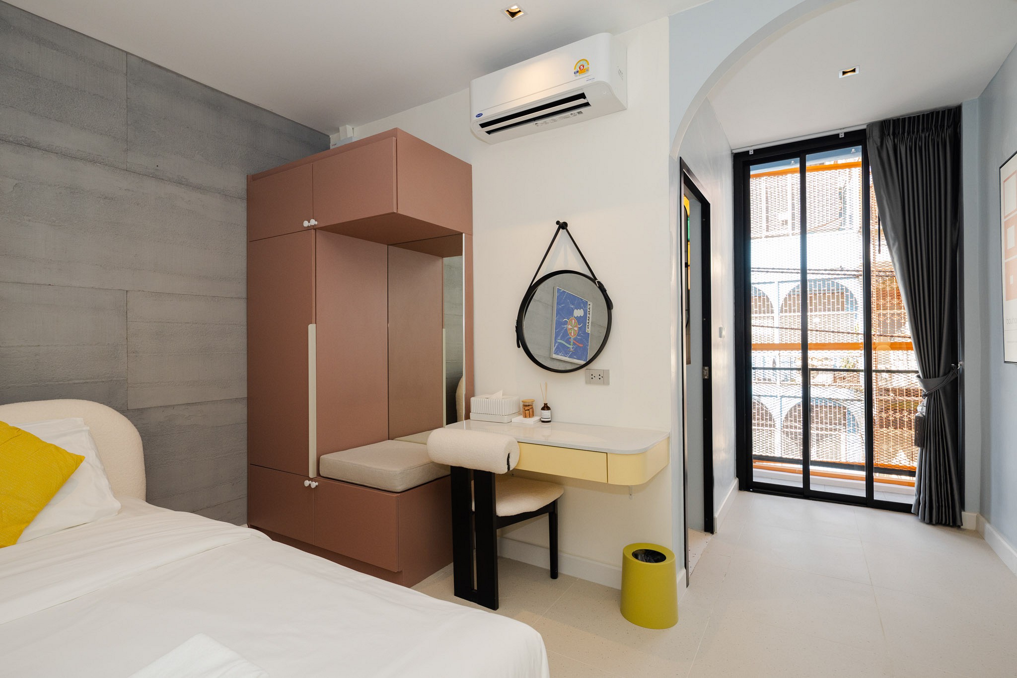 Po Executive Twin Beds Room